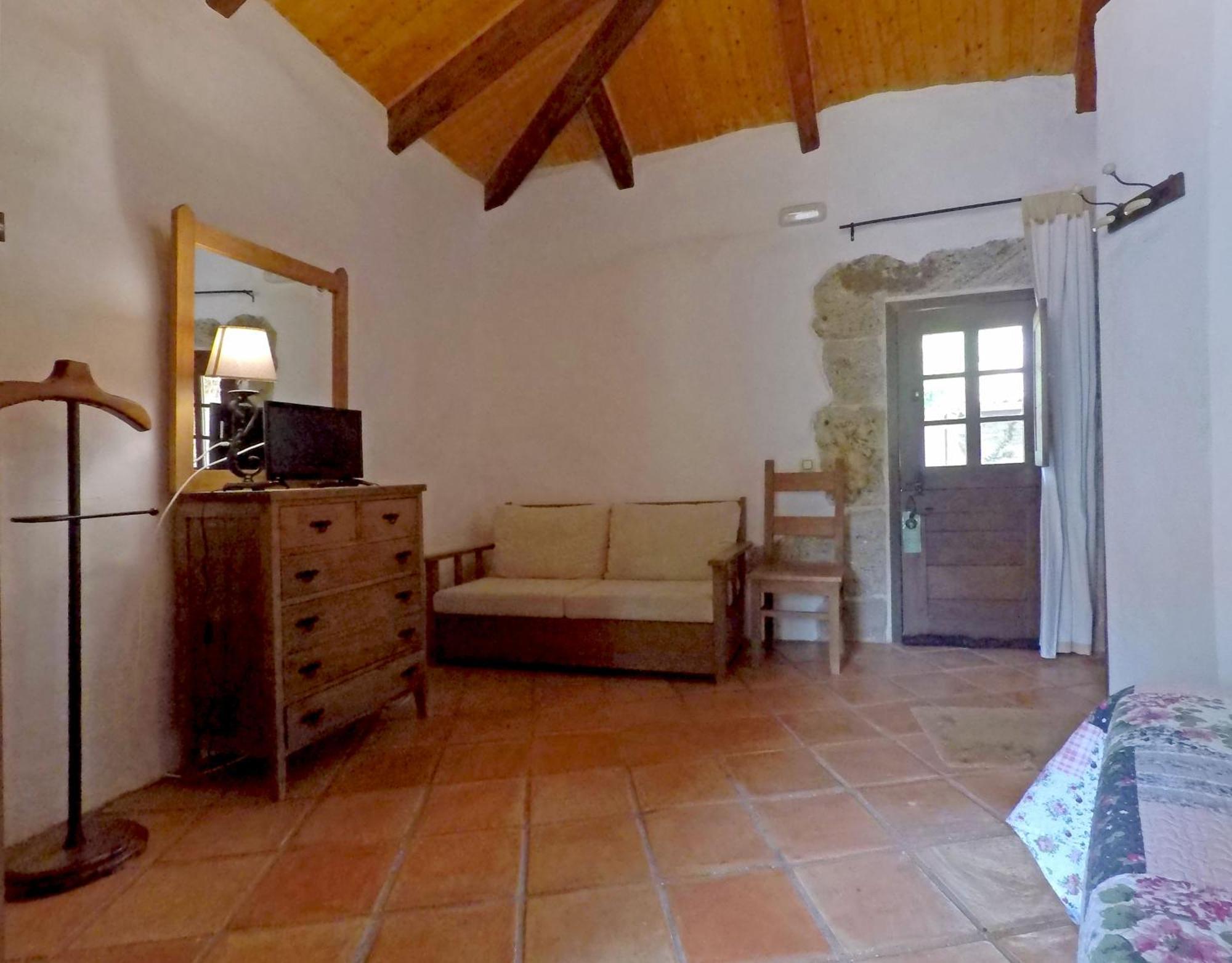 Covelo  Lugar Dos Devas旅馆 客房 照片